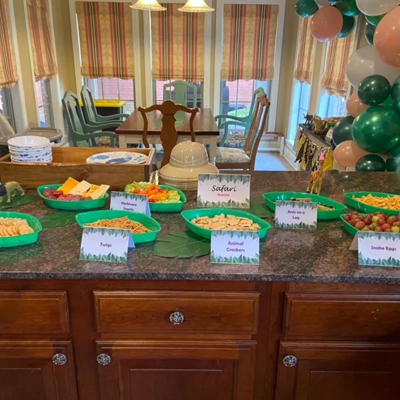 2-8Pcs Green Palm Leaf Plate Candy Cookies Food Tray for Kids Jungle Safari Birthday Decor Hawaiian Summer Luau Party Supplies