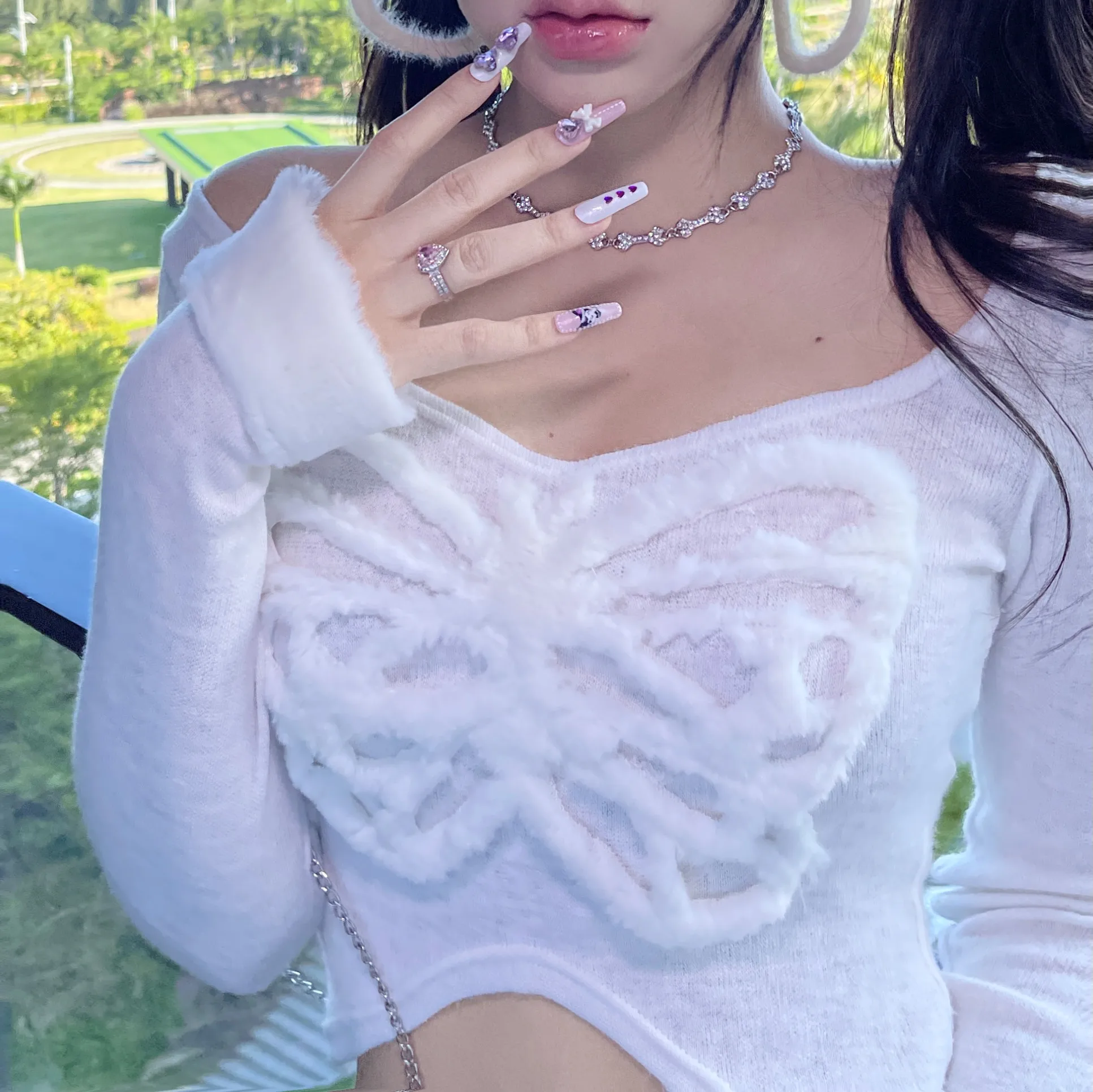 

New Autumn Winter Harajuku V-neck Plush Butterfly White Hot Girl Loose Punk Fashion Sexy Sweet Top