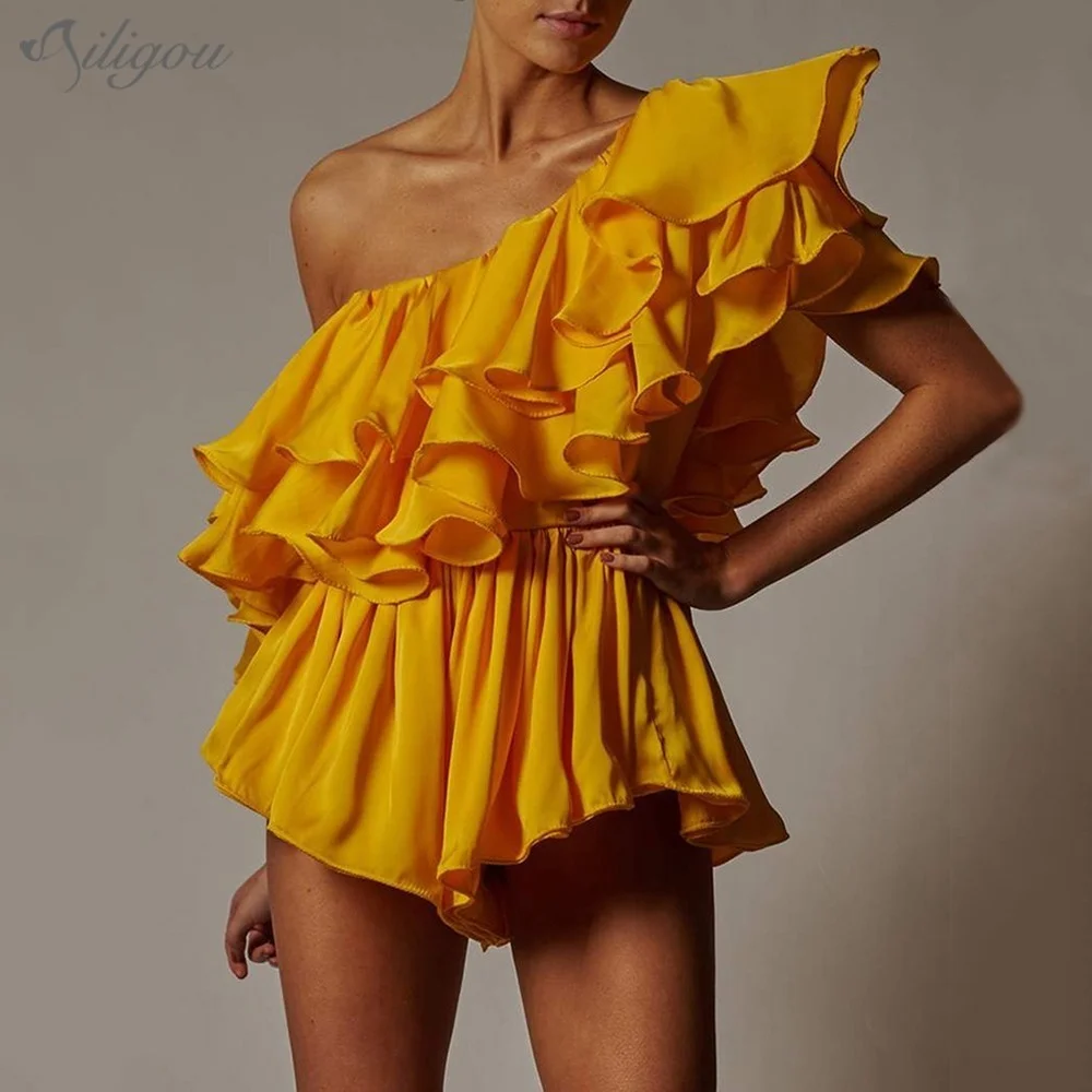 

Ailigou 2022 Summer High Quality Sexy One-Shoulder Jumpsuit Ladies Fashion Solid Color Ruffled Short Elegant Pleated Jumpsuit