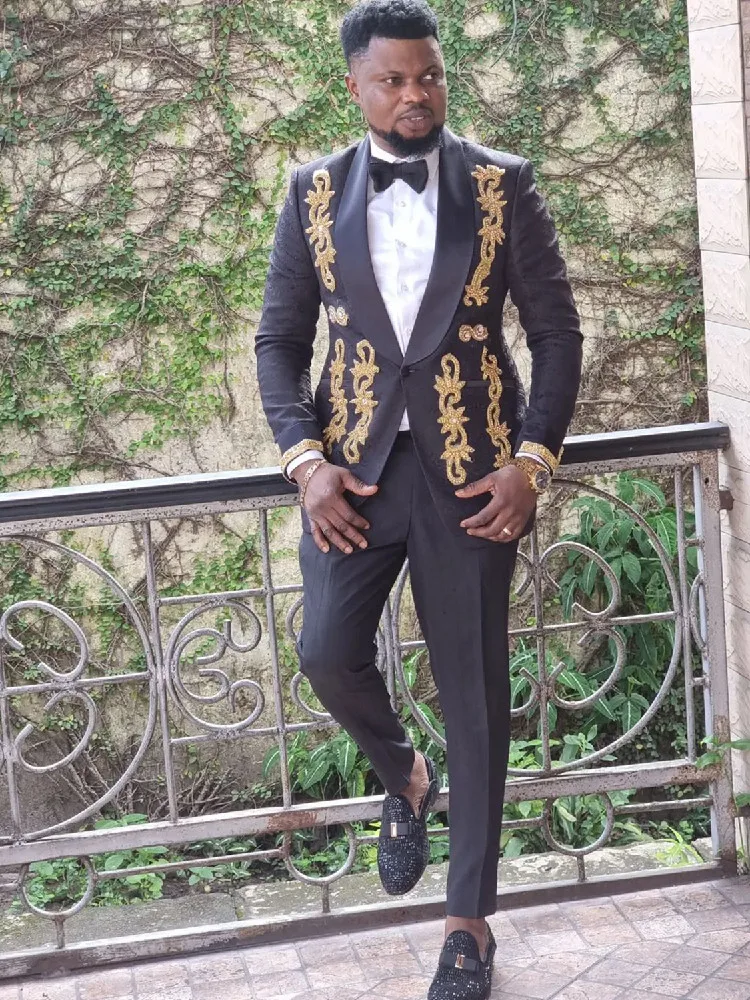 Black Luxury Men Suit Tailor-Made 2 Pieces Blazer Pants One Button Appliques Slim Wedding Groom Business Causal Prom Tailored