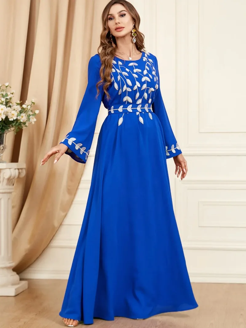 

Autumn Emboridery Beading Muslim Dress for Women Jalabiya Abaya Ramadan Long Dresses Woman Lace-up Robe Caftan Vestidos 2023