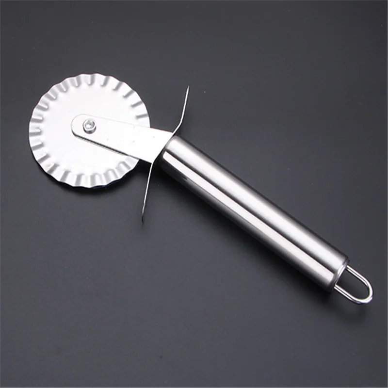 

Stainless Steel Pizza Rugged Wheel Cutter Pizza Knife kitchen Tools Cut Pizza Tools Kitchen Accessorie Tools