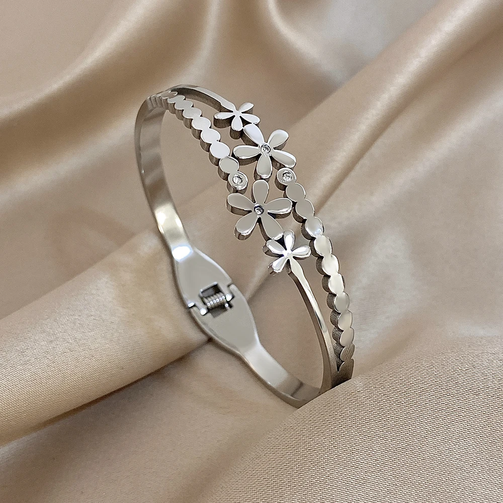 Bracciale Kkjoy per donna Bracciali in acciaio inossidabile Ciondolo albero della va cavo Gioielli in stile classico di moda Regali per feste di nozze  36