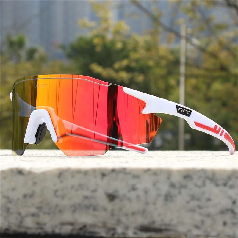 810 1 lens A
