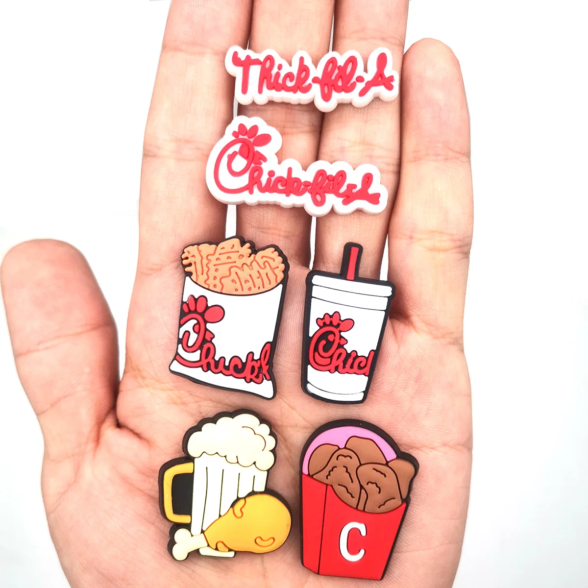 Рисунок 3 - украшения для обуви из ПВХ