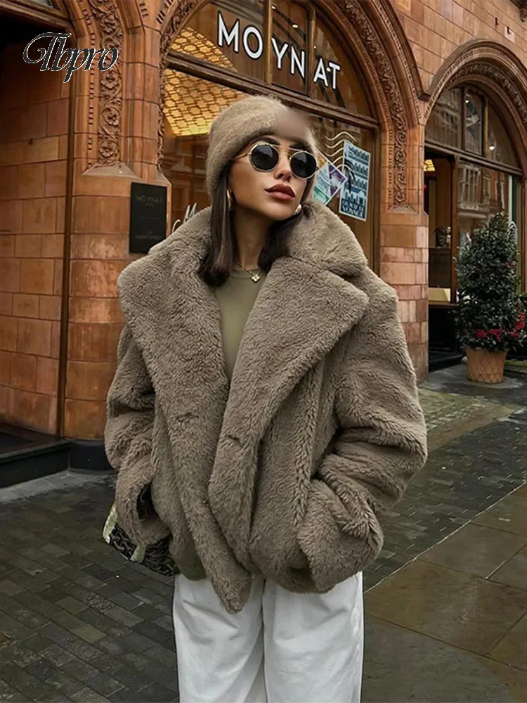 

Woman Vintage Artificial Fur Short Jacket Turndown Collar Thicken Warm Plush Jackets Female Casual Loose Winter Street Outerwear