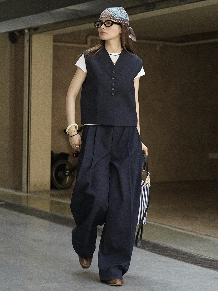 [EAM] High Waist Navy Blue Pleated Brief Long Casual Wide Leg Pants New Trousers Women Fashion Tide Spring Autumn 2026 1DJ3459