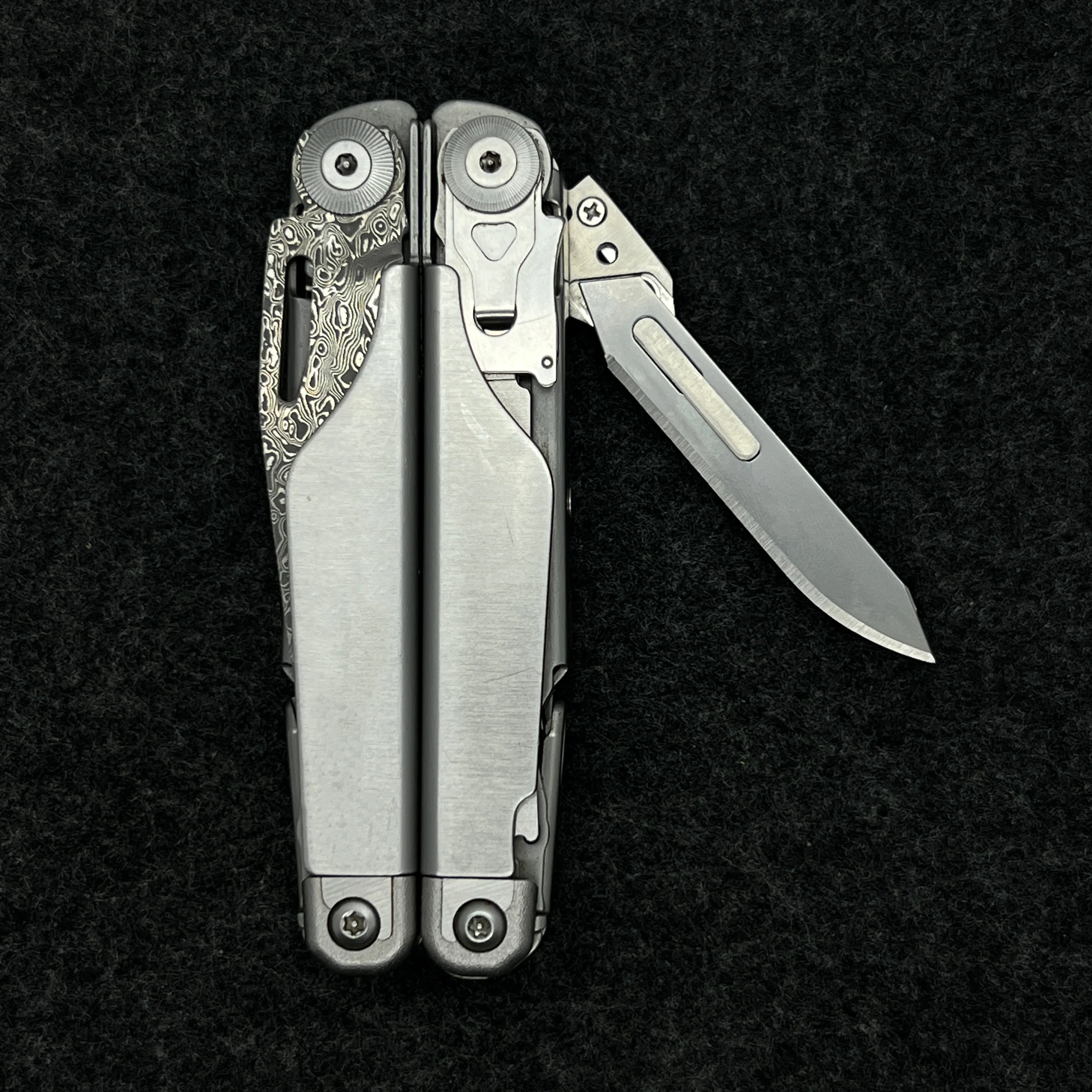 1 pcs Adapter No.60 Surgical Blade Stainless Steel Scalpel Handle with Thumb Grip For Leatherman Surge CNC DIY Accessories 2