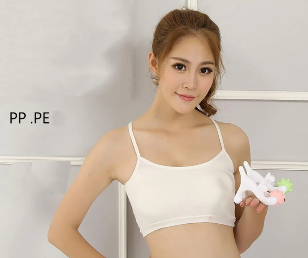 The new plastic multi-function manual roller massager face legs cats yawn massager