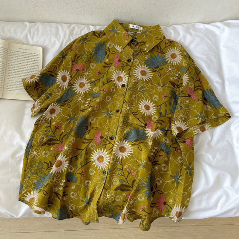 Рисунок 3 - Рубашка женская с принтом