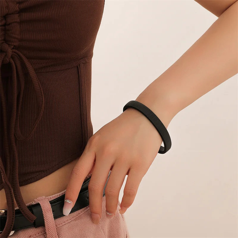 

Classic Snake Chain Bracelet for Women Trend Black Color Chain Bracelets For Women Jewelry Gift Wristband 2023 New