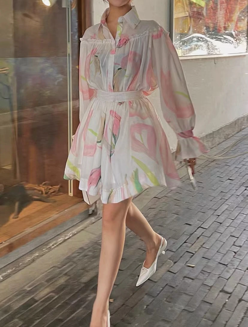 

Thin Pattern Print Puff Sleeve Shirt + Elastic Waist Skirt Two-piece Set