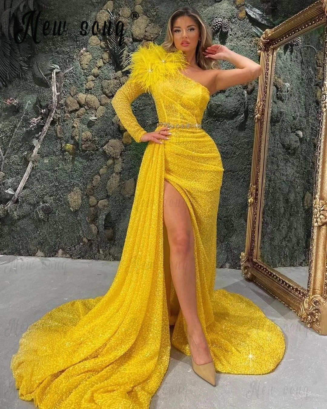 

Gold One Shoulder Long Evening Dress Luxury Feather Full Beaded Pageant Prom Gowns For Women Wedding 2024 Robes De Soirée Custom