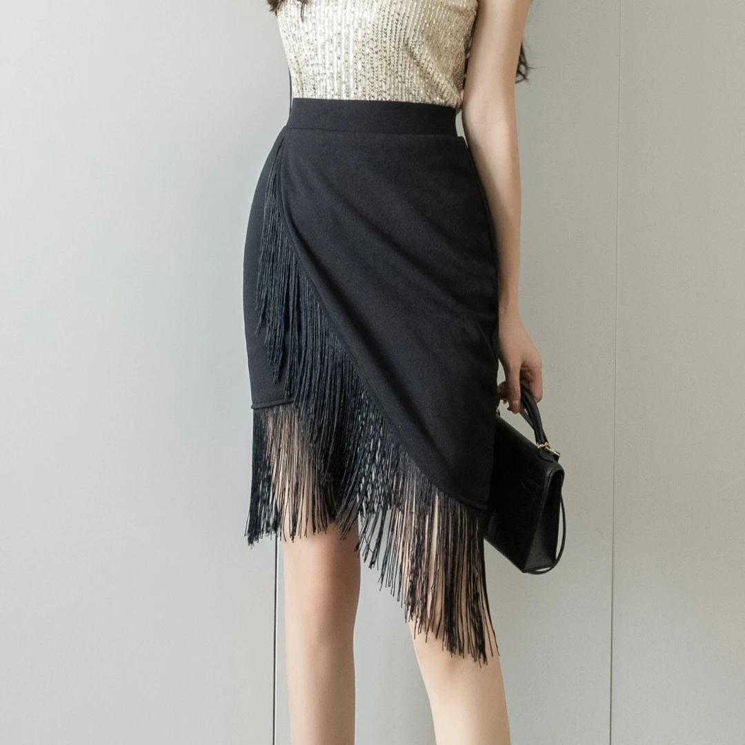 

Summer New Sexy Fashion Light Luxury Design Solid Tassel Women Skirt High End Hepburn Style High Waist Mini Skirt