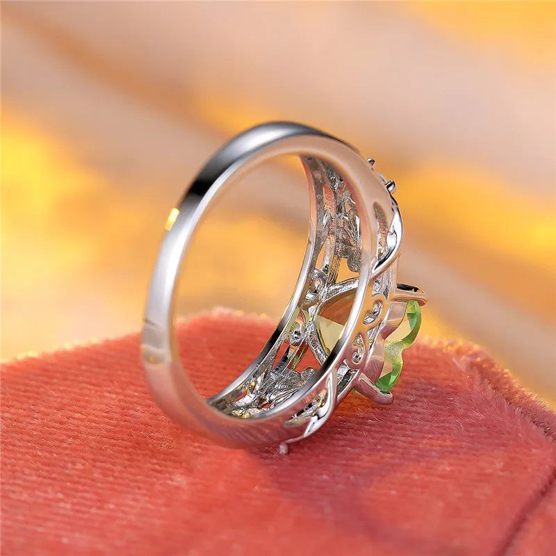 Cute Female Green Zircon Stone Sunflower Heart Engagement Ring Charm Silver Color Wedding Jewelry For Women