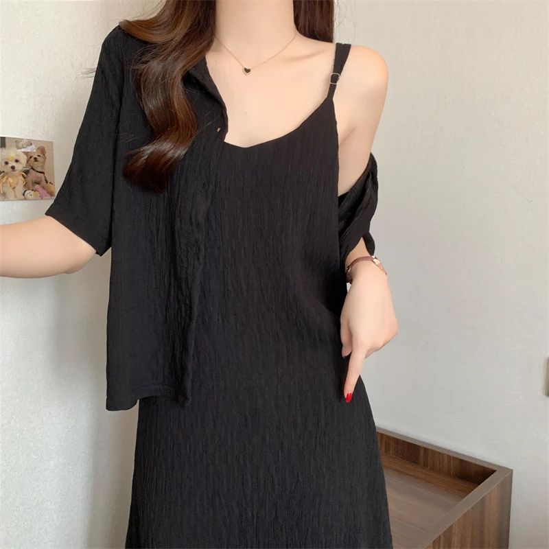 Black suspender skirt