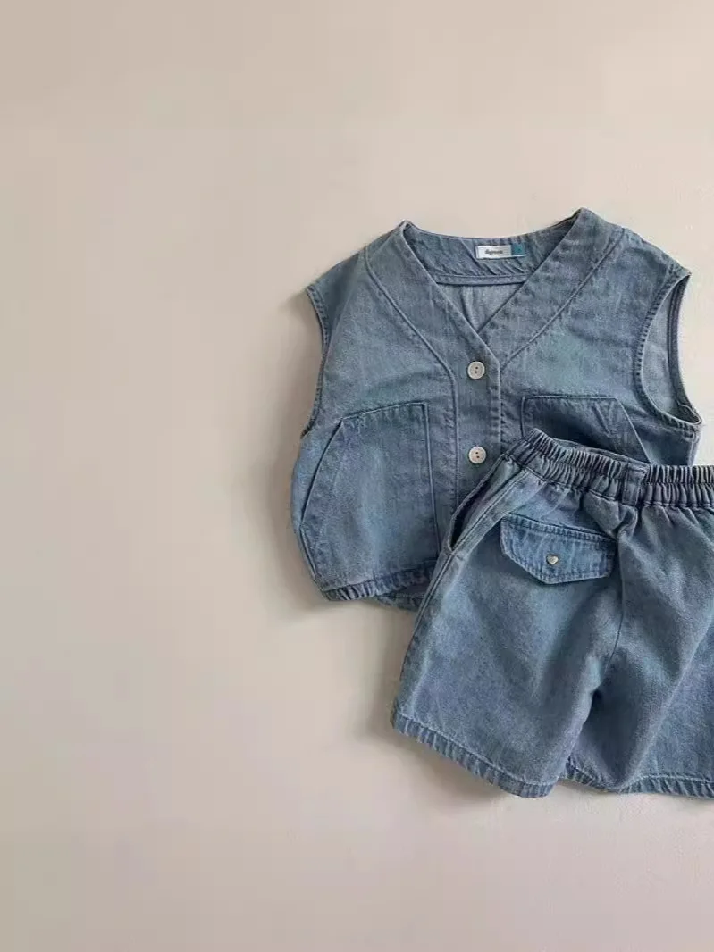 Spring New Baby Sleeveless Denim Vest Jacket Solid Infant Girl Cotton V-neck Vest Toddler Boy Fashion Casual Cardigan Coat
