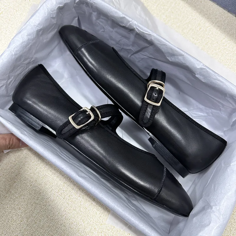 럭셔리 여성용 가죽 디자이너 브랜드 메리 제인 플랫 올 매치 심플 우아한 활 발레 스타일 클래식 CC 