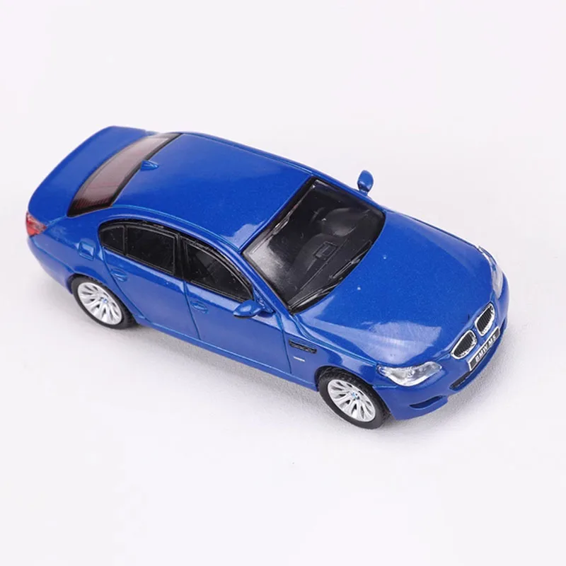 섀도우 다이캐스트 오리지널 1:64 스케일 합금 자동차 모델 M5(E60) 컬렉션 장식 장난감 선물 기념품 디스플레이