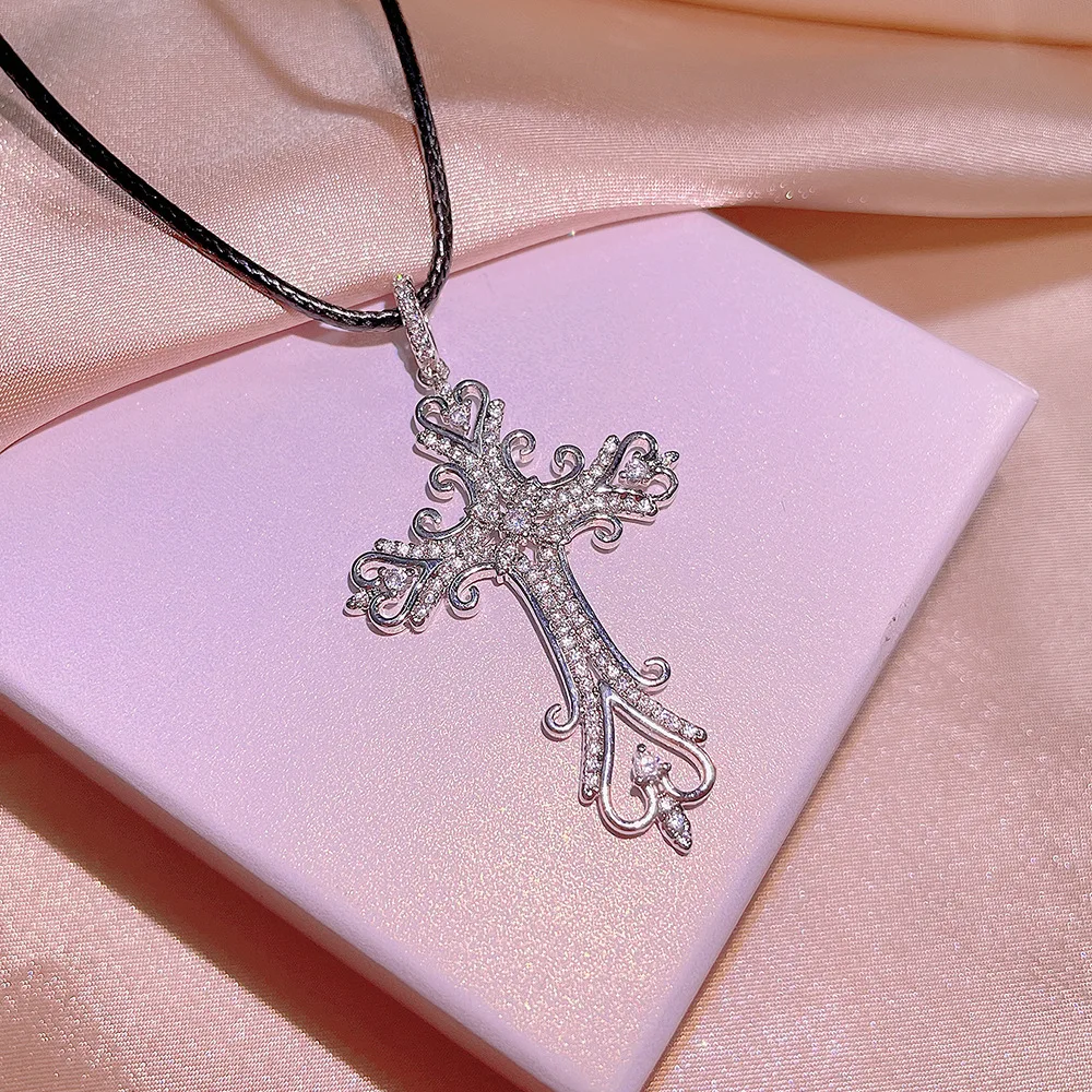 Necklace for Women's 18k Gold Plated Crystal Zircon Hollow Pattern Cross Pendant Religious Fashion Jewelry Gift