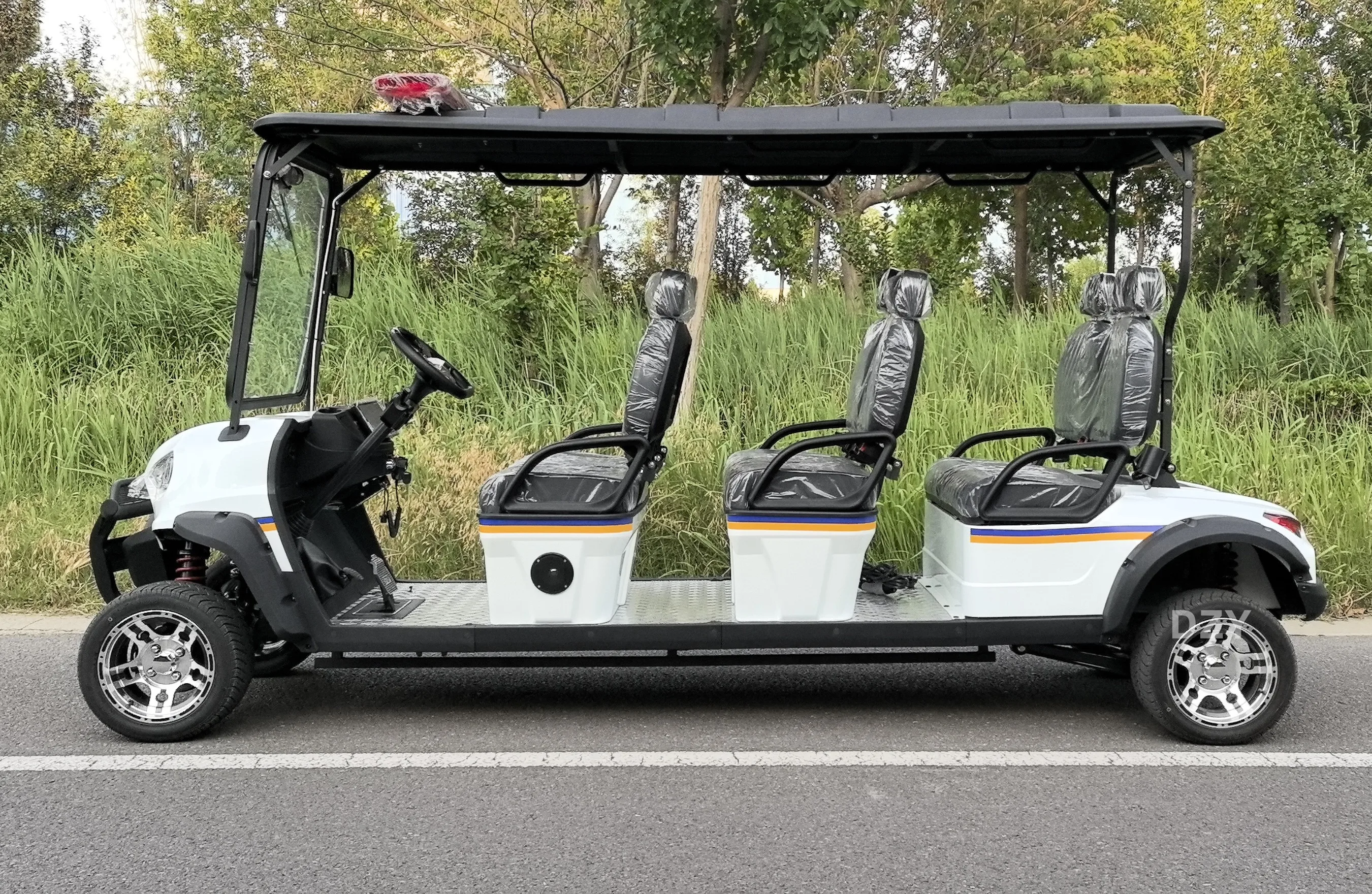 새로운 디자인 고하중 용량 4인승 블루 스트리트 리걸 4x4 구동 전기 골프 카트 커뮤니티 셔틀용