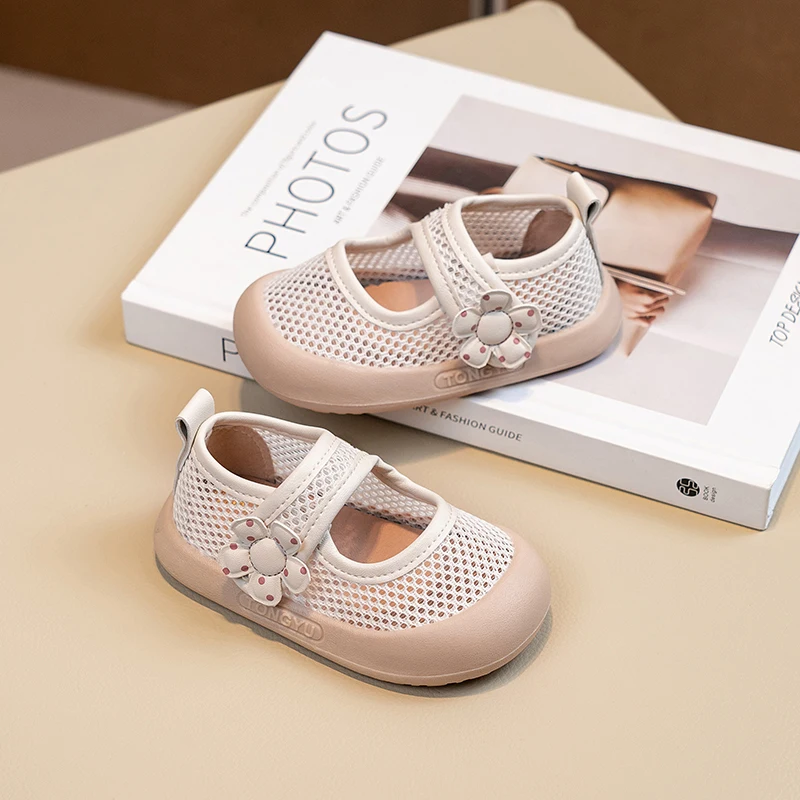 Breathable Mesh Girls Casual Sneakers Soft Sole