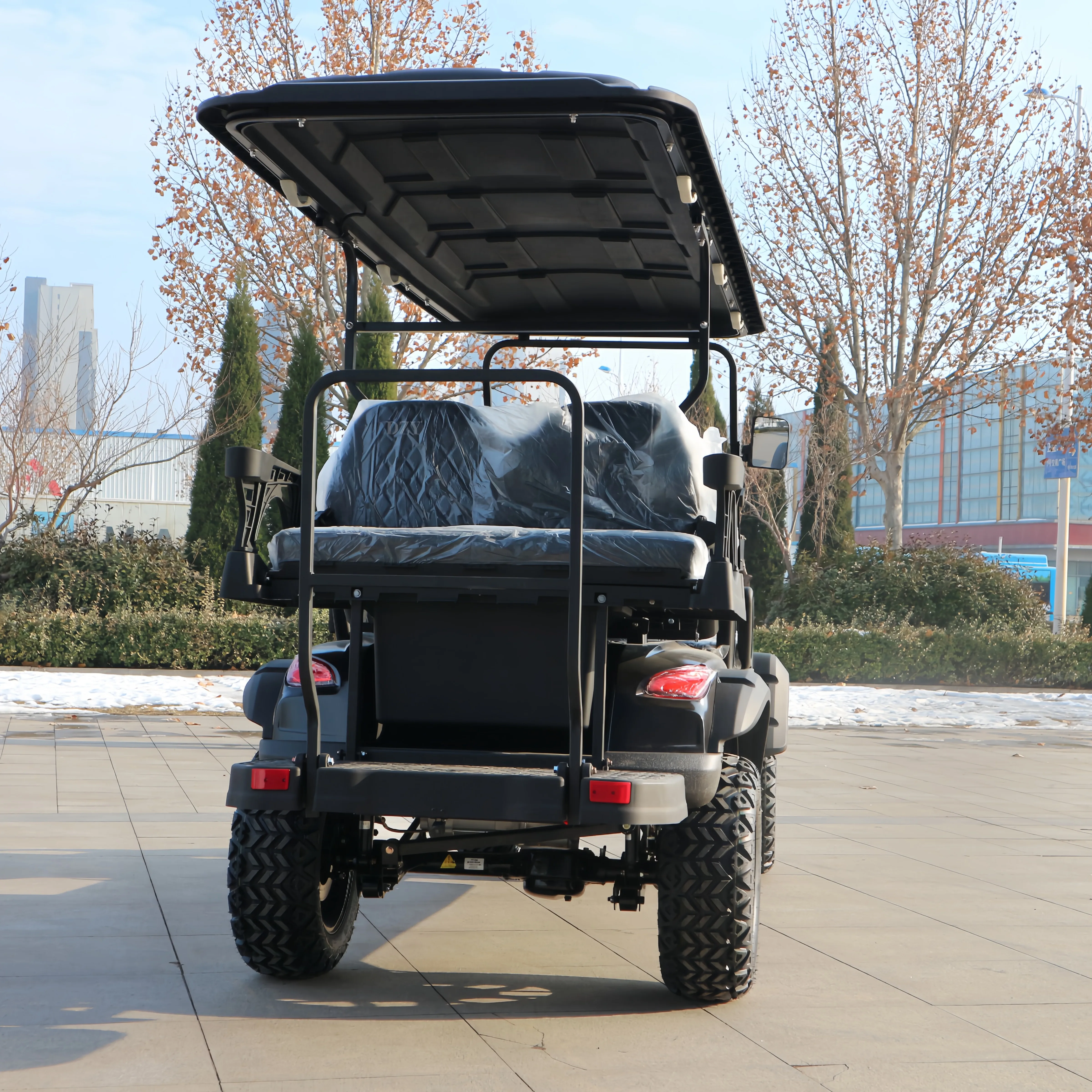 Modern Fashion New Factory 6-seater Club Car Electric Golf Off road Vehicle Hunting Vehicle Price Cheap