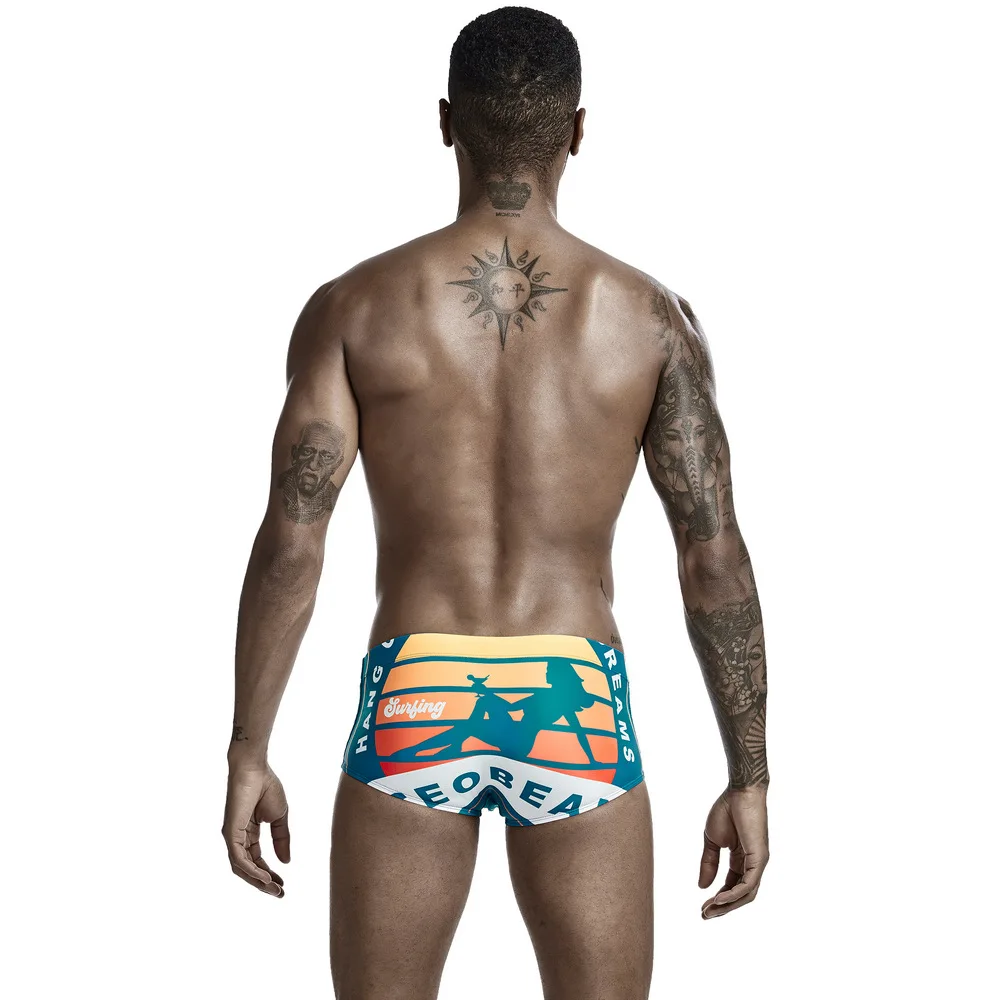 Spring and summer, digitally printed swimming trunks for men, fashionable low-rise men's boxer swimming trunks