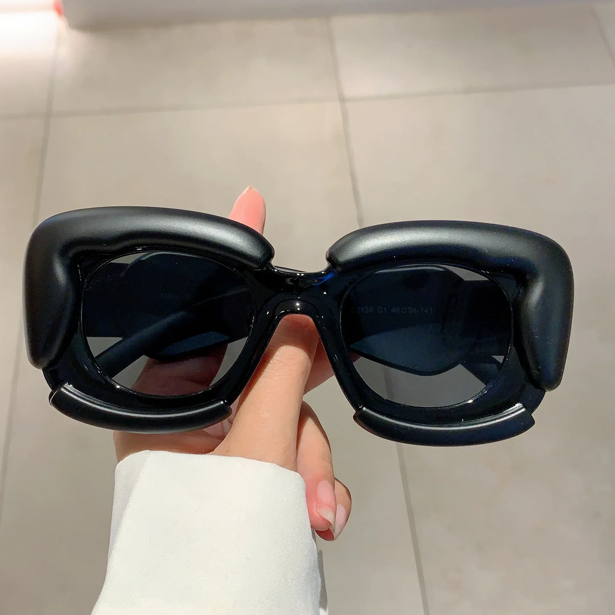 KAMMPT Sque Occhiali da sole da donna 2023 New Oversize Cloud Shape Rim Shades Ins Trendy Brand Design Protezione UV400_voghion.com