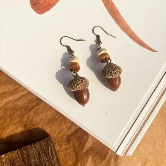 Gloria Unique Natural Plant Earrings 1