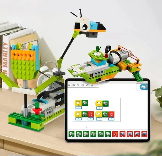 WeDo 2.0 Core Set Programming Robot STEAM 45300 Electronic Building Blocks DIY Educational Toys Gift for Kid Without Storage Box 4