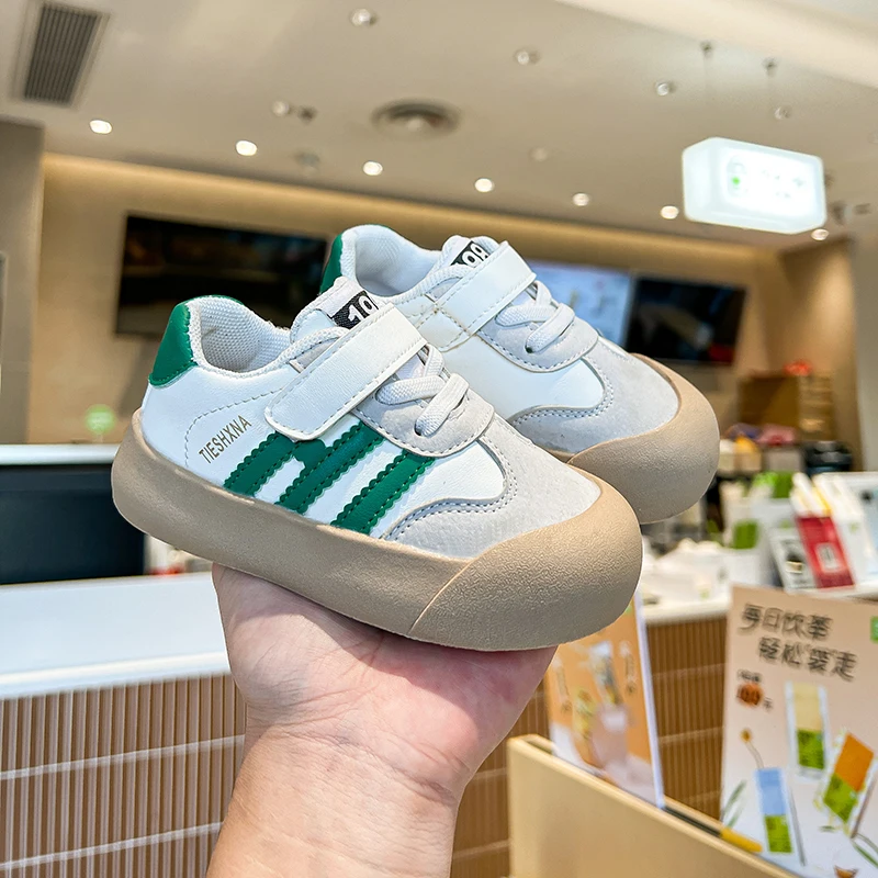 Baskets décontractées pour enfants, chaussures de sport respirantes pour garçons et filles, chaussures de tennis, mode printemps, blanches, plates, course à pied_voghion.com