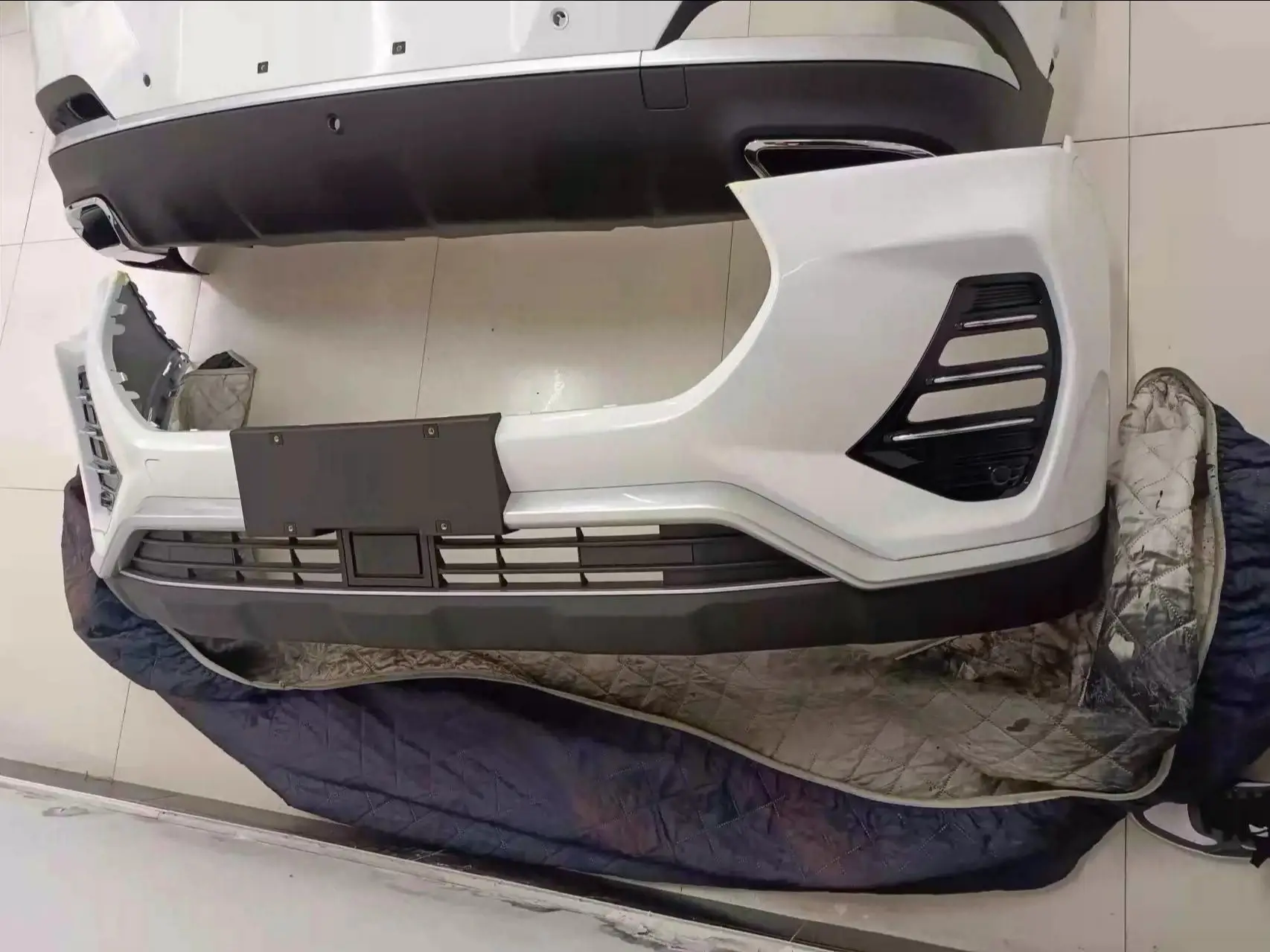 CarFrontRearBumpersurroundBodykitForCheryTiggo7pro.jpg
