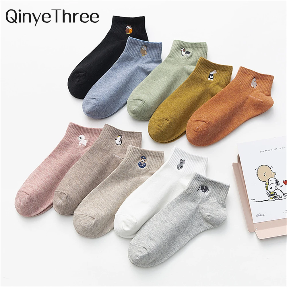 Neue Frauen niedliche Stickerei Bär Hund Eule Katze Vogel Kaninchen Schaf Süßigkeiten Farbe lustige Socken Kawaii Knöchel Sokken Drops hip