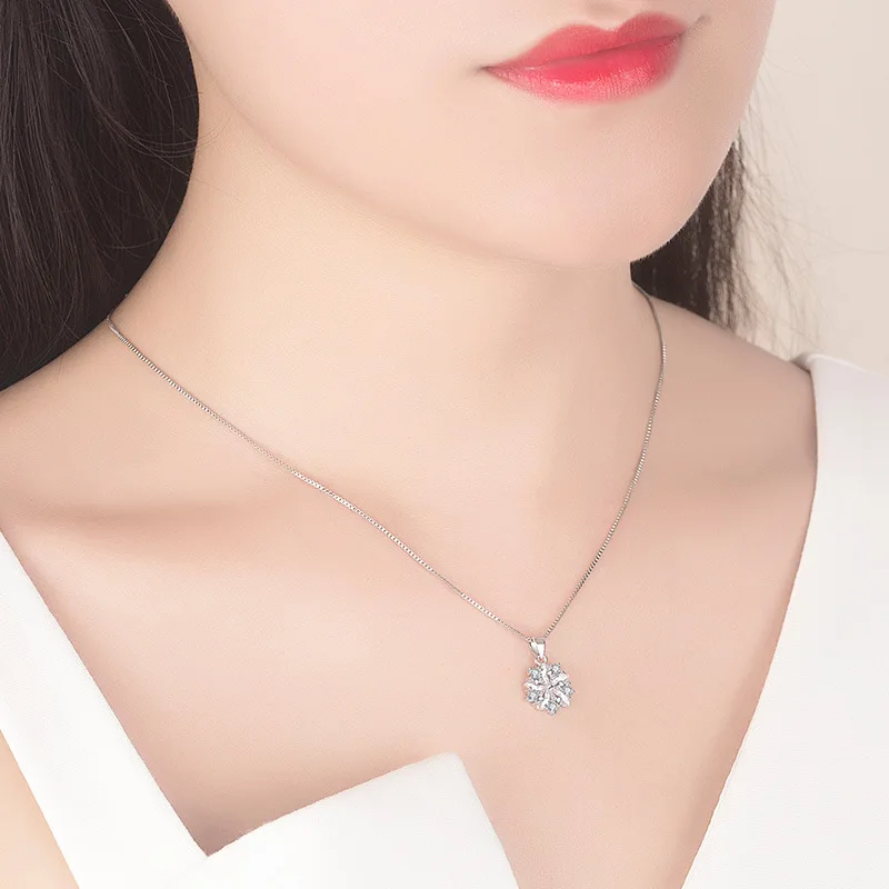925 Silver Necklace with Zircons - Detail
