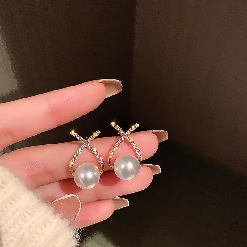 

DREJEW Pearl Earrings for Women Girl Rhinestone Stud Earrings Simulated Pearl Women's Earrings Luxury Designer Jewelry Gifts