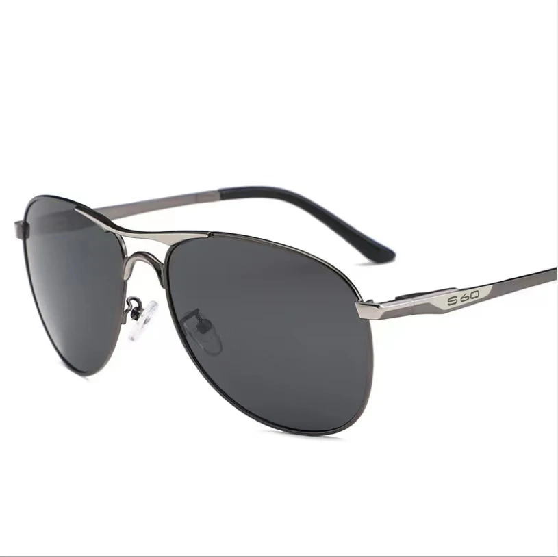 Classic Men's Polarized Sunglasses Metal Driving Male Light Sun Glasses for Volvo S60 Accessories