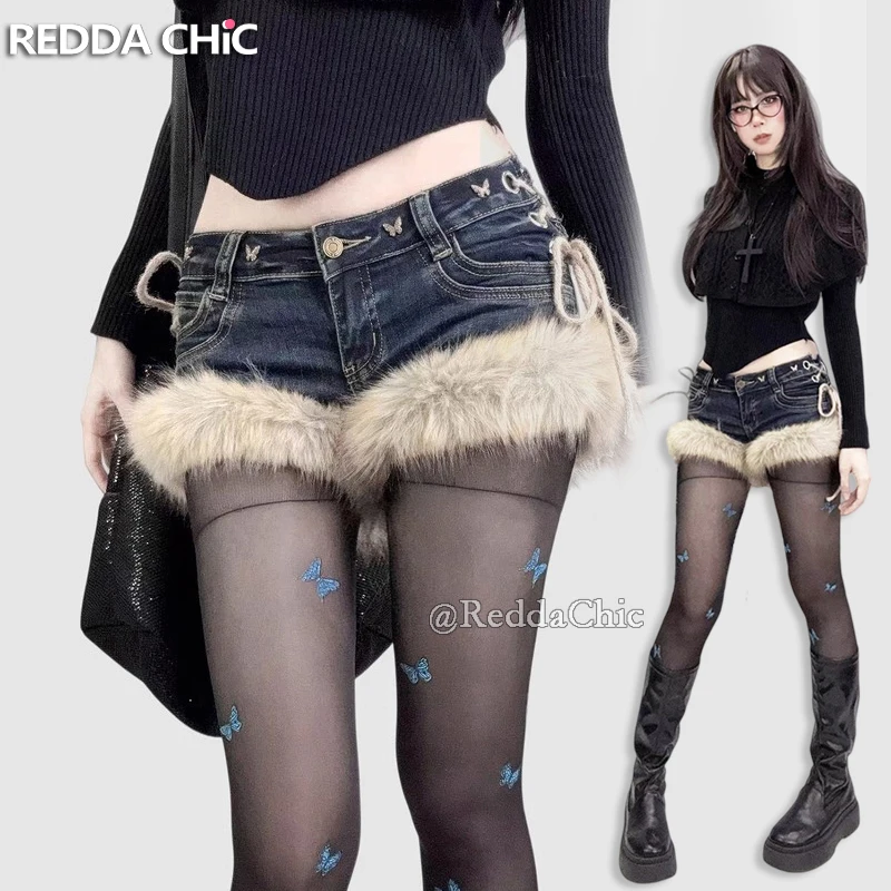 REDDACHiC Gyaru Y2k taille basse Jean Shorts à la mode papillon Rivets creux à lacets poignets en fourrure Denim Shorts rétro chaud femmes bas