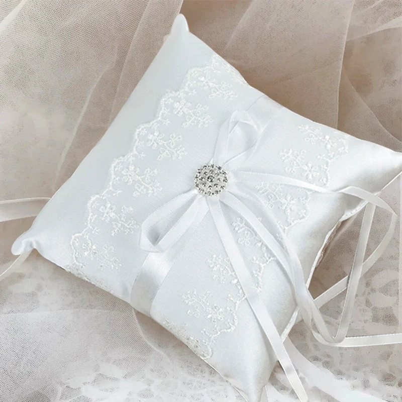 Romantic Wedding Ring Pillow With Ribbon Wedding Ceremony Flowers Basket Bridal Ring Lace Cushion Bearer Engagement Party Decor