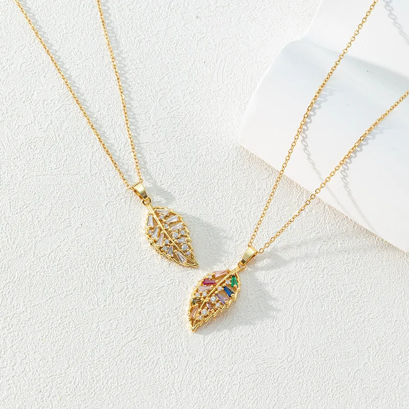 

Necklace Women's 18k Gold Plated Claw Set with Crystal Zircon Plant Leaf Pendant Popular Fashion Jewelry Gift