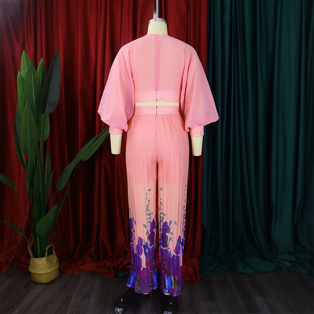 Рисунок 3 - Женская блузка с V-образным вырезом