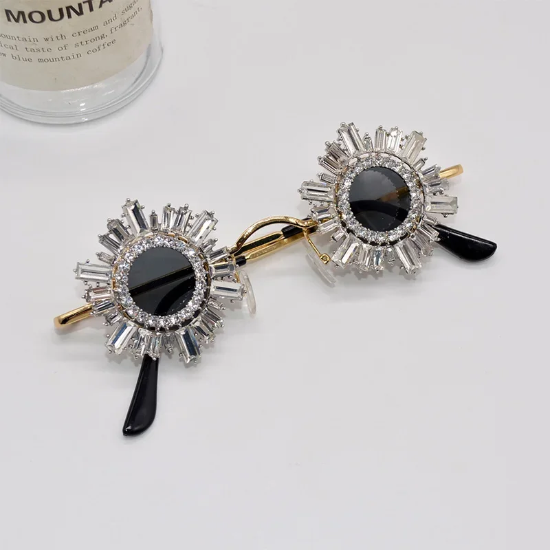 Baroque Square Sunglasses Children Crystals Sexy Girls Sun Glasses Rhinestone Child Shades for Party Oculos De Sol Feminino