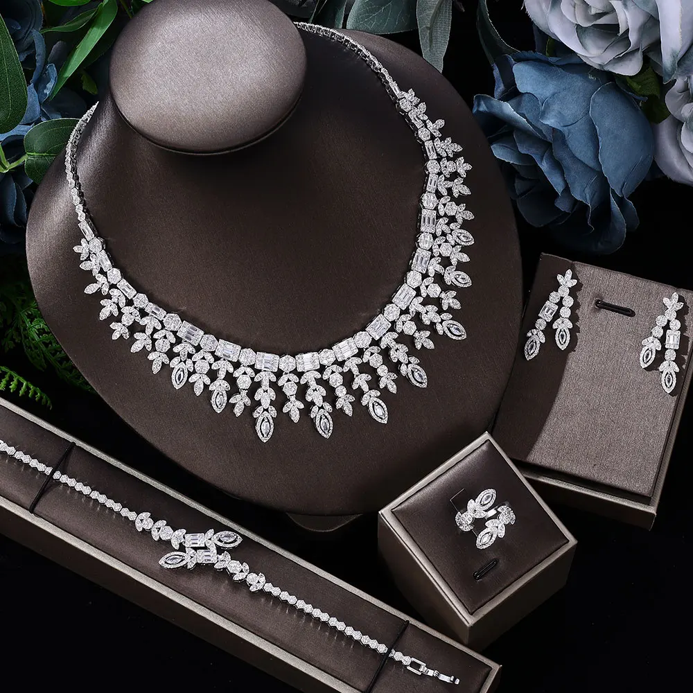 

2022 Latest Luxury Brilliant Cubic Zircon Ear Drop Necklace Heavy Dinner Jewelry Set Wedding Bridal Dress Accessories