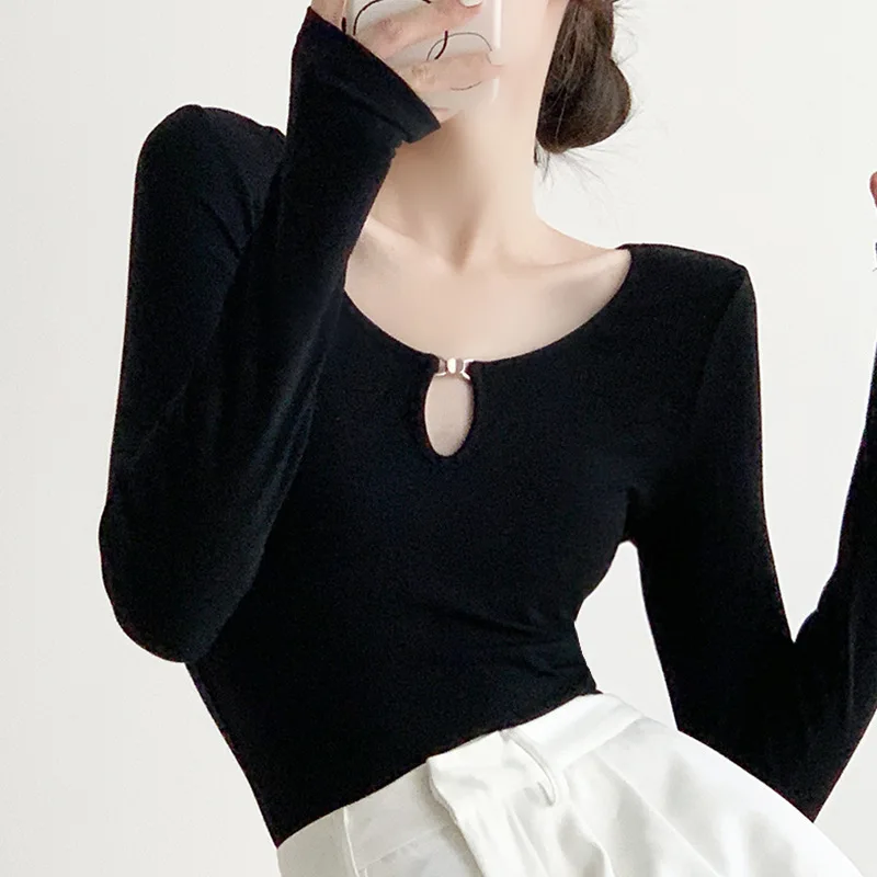 Saashi Elegant O-Neck Slim Fit Knitted Sweater