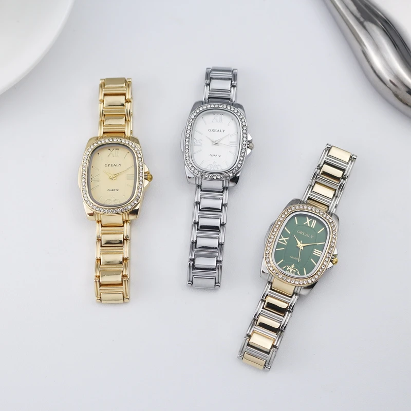 

2022 Luxury Fashion Oval Metal Band Steel Watches for Women Roman Numerals Simple Casual Rhinestone Ladies' Quartz Wristwatch