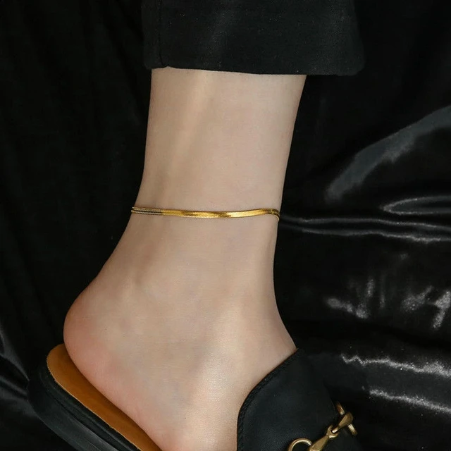 23 Best Ankle Bracelets For Your Jewelry Collection