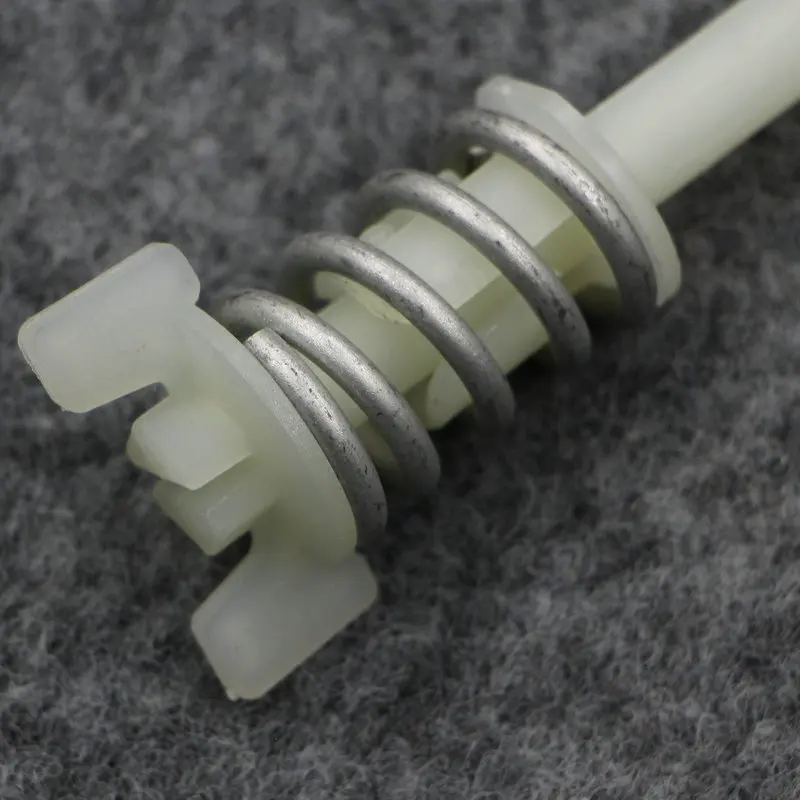 Rear tail lamp screw Tail lamp fixing screw Adjust Apply to Passat Golf 6 MK6 Jetta Scirocco POLO tiguan T-ROC Golf 7 auto fasteners auto accessories car screws