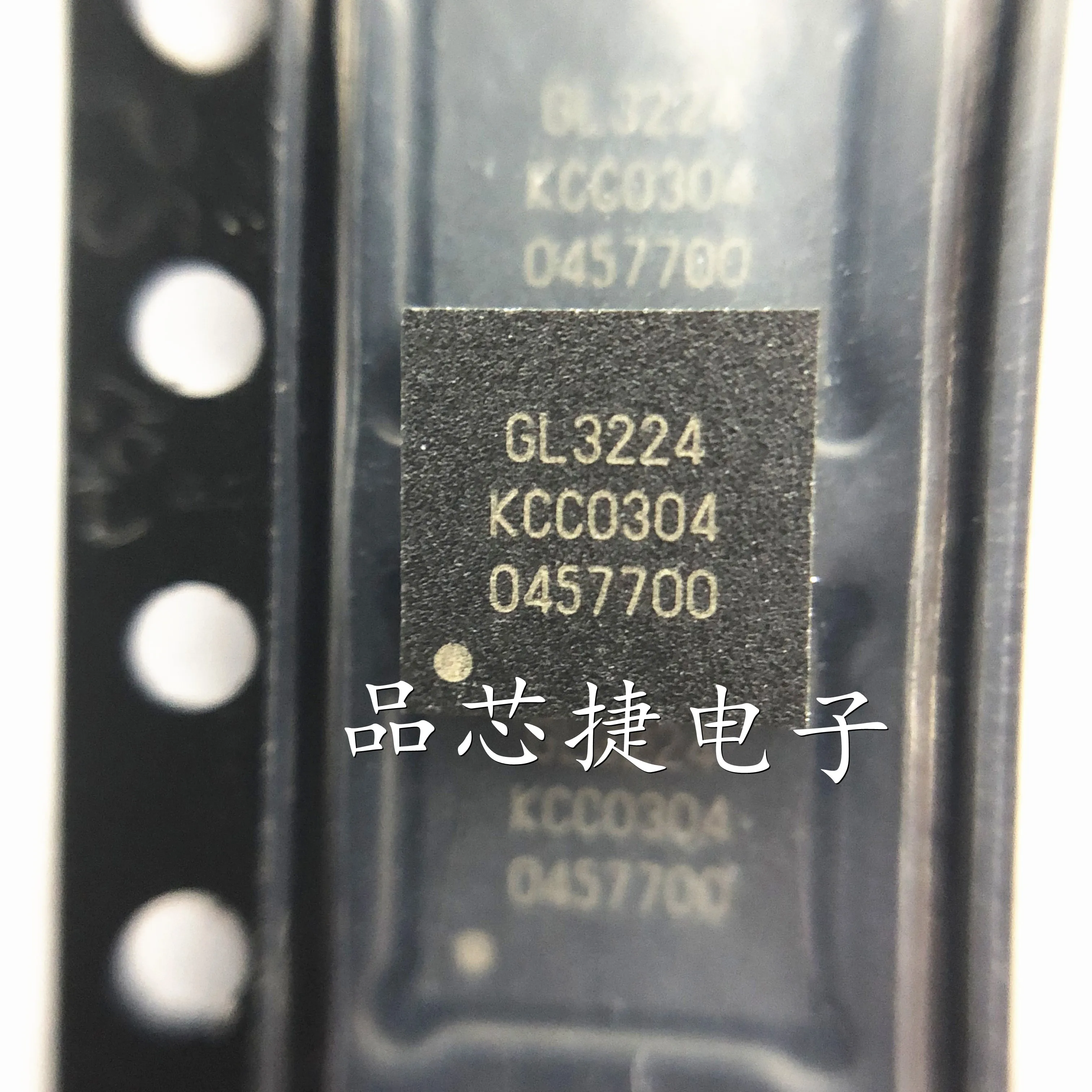 

5pcs/Lot GL3224-OIY04 Marking GL3224 QFN-32 USB 3.0 Dual/Single LUN Memory Card Reader Controller