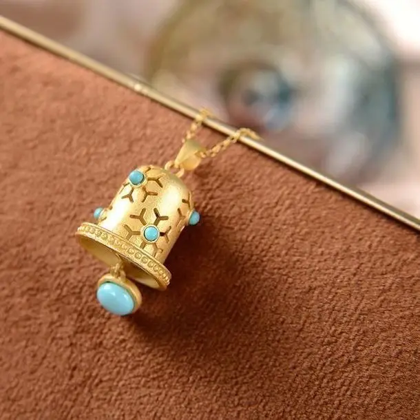 

New 2023 Fashion Personality Gold Color Bell Necklace Long Sweater Chain Bone Chain Banquet Jewelry Accessories Gift