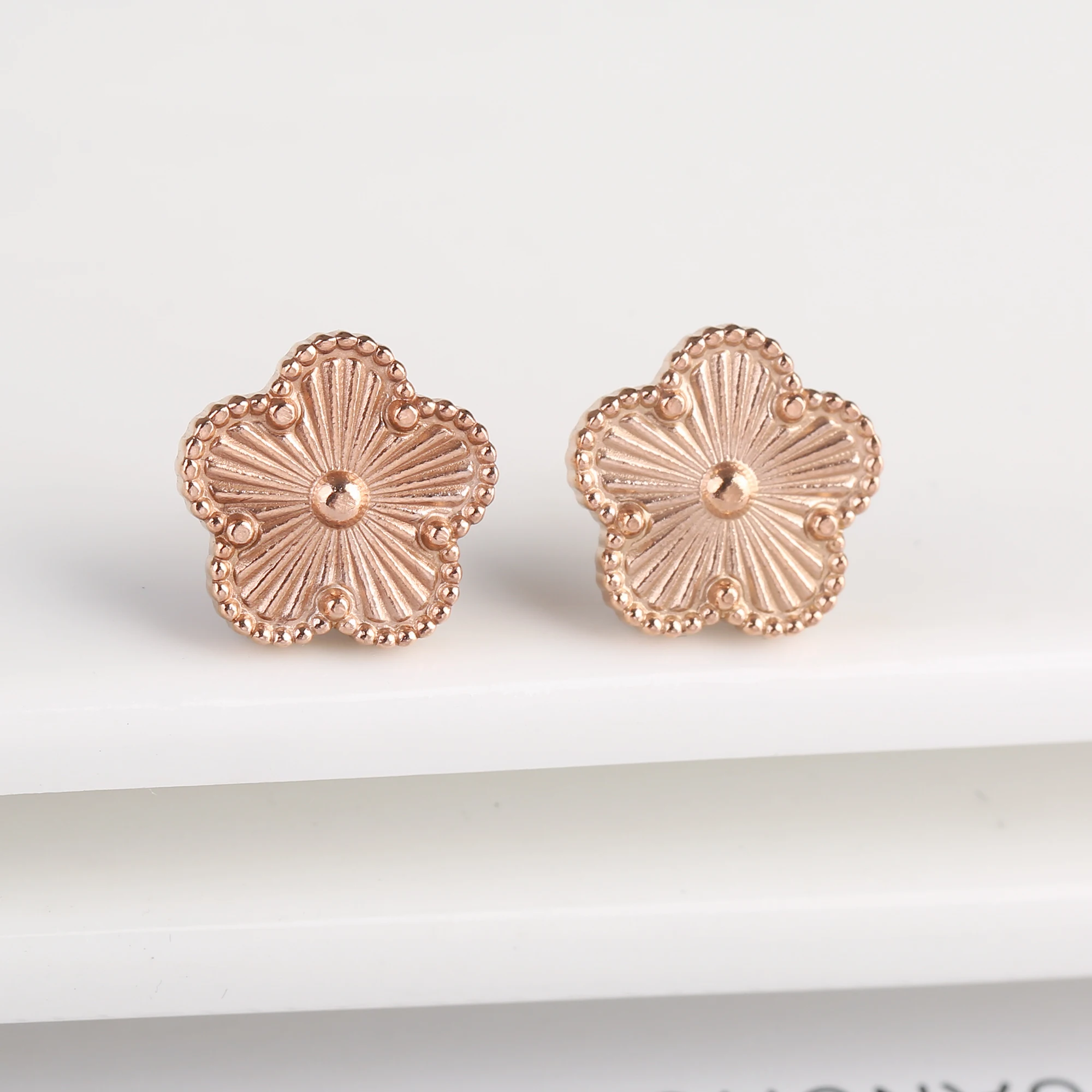 Earrings 910